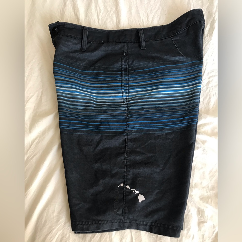 Oakley Board Shorts Swim Trunks Black Blue 32